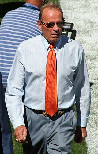 <span class="mw-page-title-main">Pat Bowlen</span> American football executive