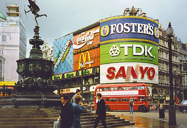 Post's album cover was meant to depict Björk in Piccadilly Circus.