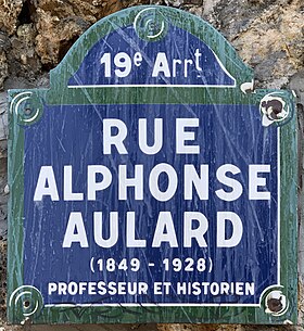 Voir la plaque.