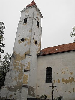 Pohled na premonstrátský klášter v obci Leles