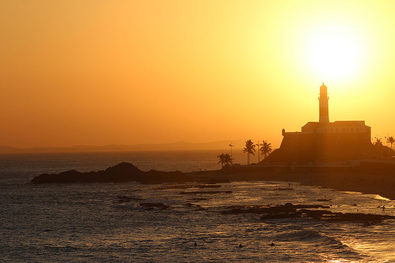 File:Porto da Barra Salvador Fim de tarde.JPG