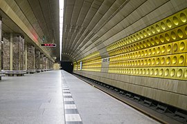 Prag Metro Mustek 4.JPG