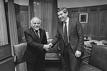 Yitzhak Shamir - Wikipedia