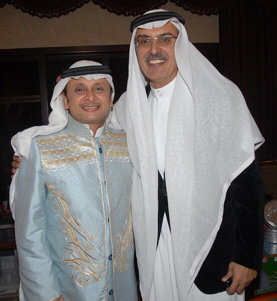 File:Prince Badr bin Abdulmohsen bin Abdulaziz Al-Saud with Abdul Majid Abdullah.jpg