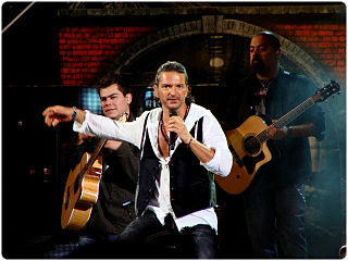 Fortune Salaire Mensuel de Ricardo Arjona Combien gagne t il d argent ? 25 000 000,00 euros mensuels