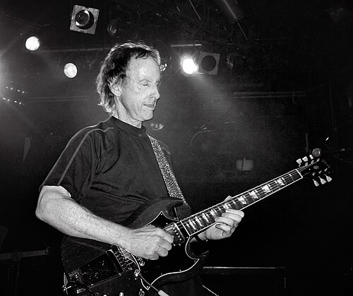 Robby_Krieger photoTEST2