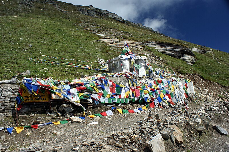 File:Rohtang Road Sign.jpg