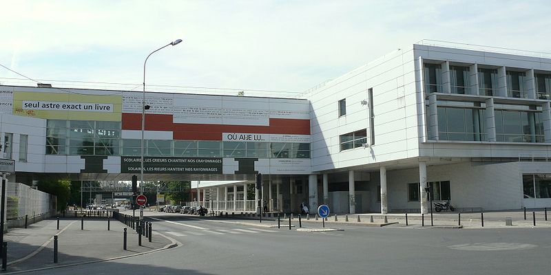 File:Saint-Denis - Bibliothèque de l'Université Paris XIII -1.JPG