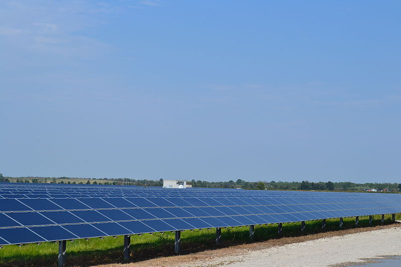 File:Sarnia Solar-05.JPG