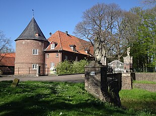 Schloss - Wikipedia