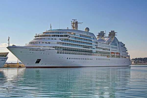 Image: Seabourn Odyssey (ship, 2009) IMO 9417086 in Split, 2011 11 16 (2)