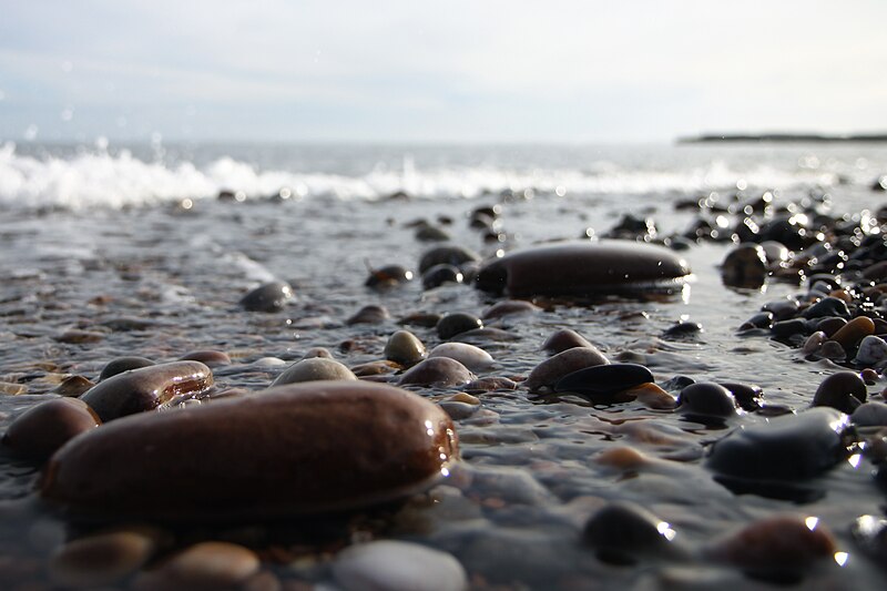 File:Sidmouth beach waves.jpg