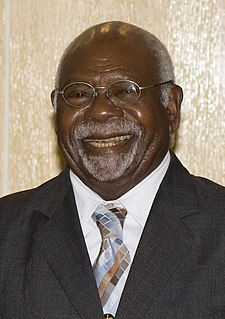 <span class="mw-page-title-main">Paulias Matane</span> 8th governor-general of Papua New Guinea (1931–2021)