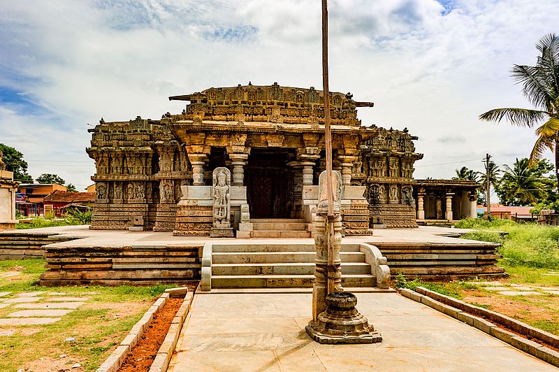 File:Sri LakshmiNarasimha Temple - Javagal Front Side.jpg