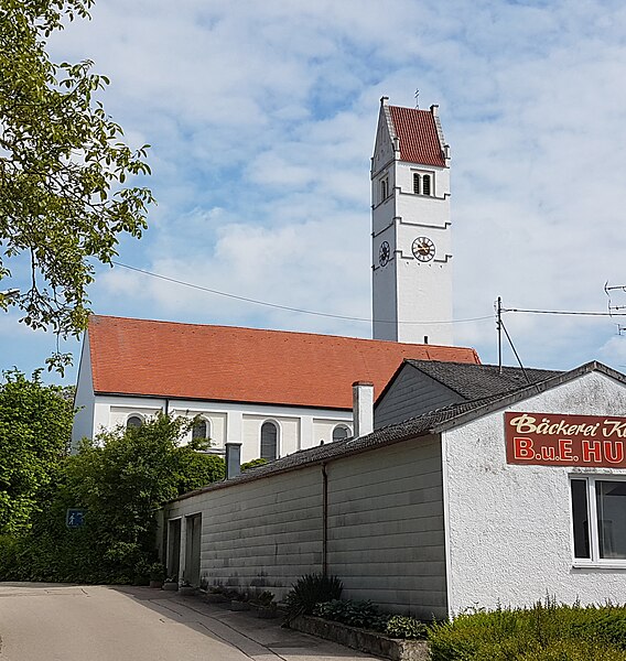 File:St. Johann Baptist (Röhrmoos) 1.jpg