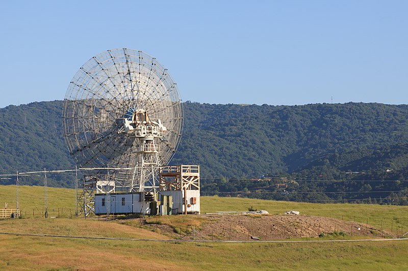 File:Stanford Dish May 2011 006.jpg