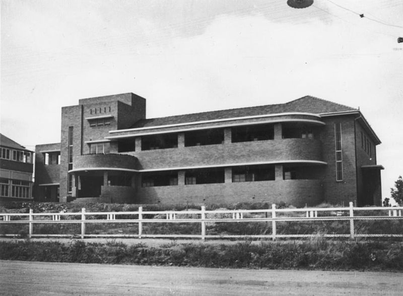 File:StateLibQld 1 105716 New maternity wing of the General Hospital, Warwick, 1939.jpg