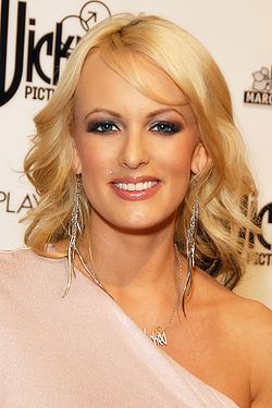 Skandalaffären Mellan Donald Trump Och Stormy Daniels