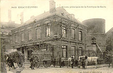 Carte postale ancienne montrant l'entrée principale de la sucrerie au début du XXe siècle