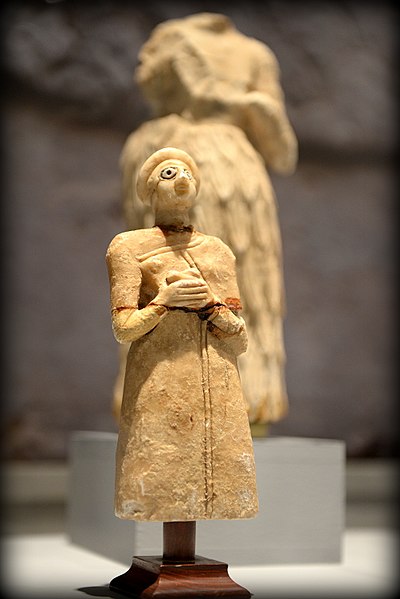 Statuette of a Sumerian worshipper from the Early Dynastic Period, ca. 2800-2300 BC