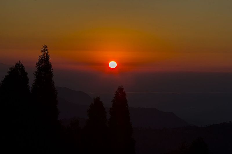 File:Sunrise seen from Shree Antu, Ilam - One of the best place in Nepal to watch it. (By Saroj Pandey).jpg