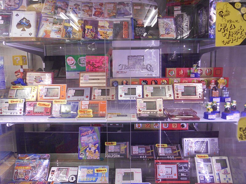 File:Super Potato, Akihabara (22061988538).jpg