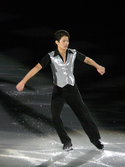 Kozuka performing his exhibition gala to Stayin' Alive at the 2007 Cup of Russia.