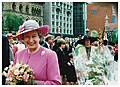 File:Queen Elizabeth II 2015 HO1 (cropped to handbag).jpg - Wikimedia  Commons