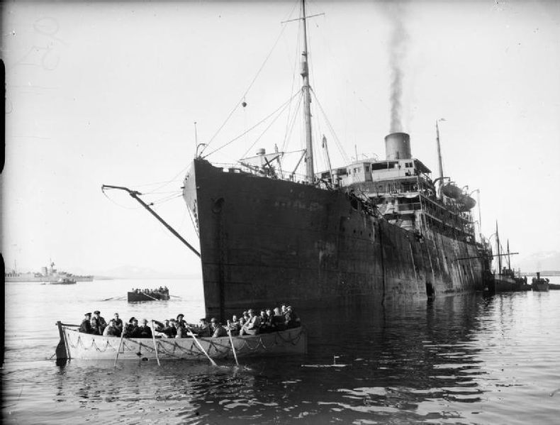 File:The Royal Navy during the Second World War N218.jpg