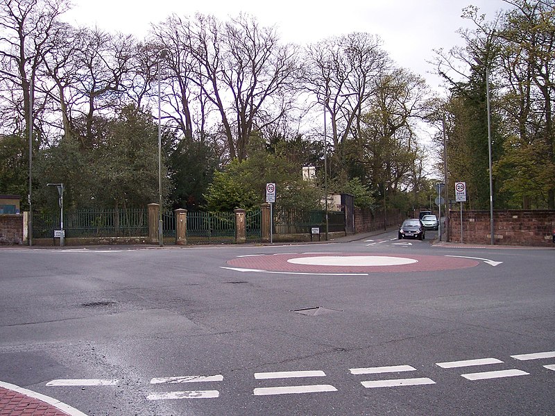 File:The five ways roundabout at Woolton (geograph 2915582).jpg