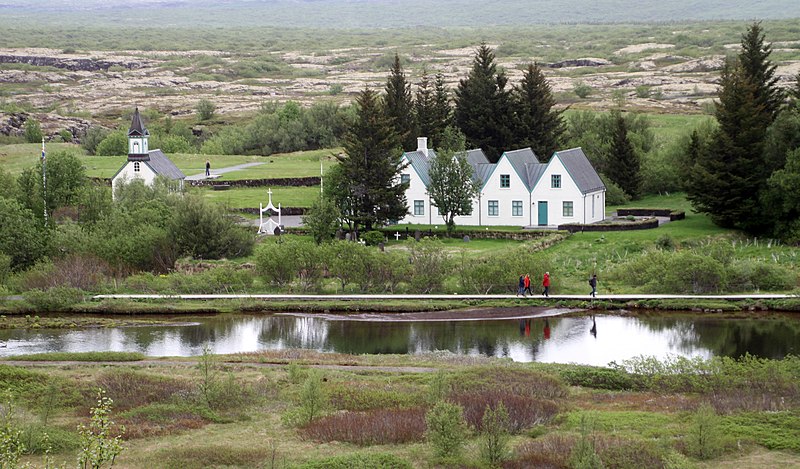 File:Thingvellir-Kirche-06-fuenf Giebel-2018-gje.jpg