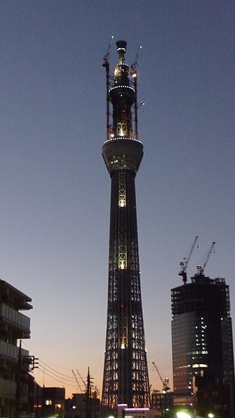 File:Tokyo Sky Tree under construction 20101225.jpg