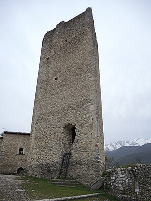 Acciano: Geografia fisica, Origini del nome, Storia