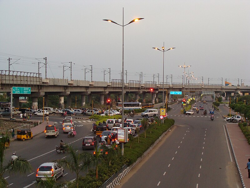 File:Traffic in IT corridor.JPG