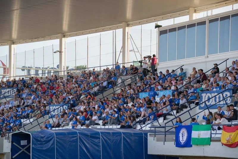 File:Tribuna Estadio Iberoamericano 2010.webp