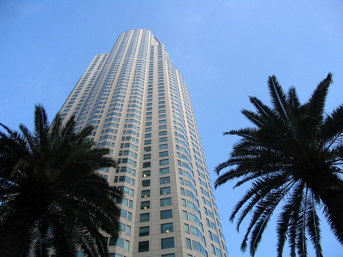 Башня банка США Лос-Анджелес. Высотные здания в Лос Анджелесе. Самый высокий дом в Лос Анджелесе. Многоэтажки в Лос Анджелесе.