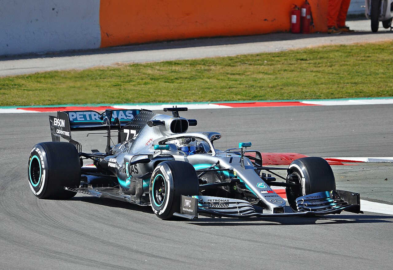 Image of Valtteri Bottas-Mercedes AMG-2019 (3)