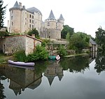 Verteuil-sur-Charente Chateau.jpg