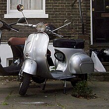 File:Piaggio vespa px125 060117.jpg - Wikipedia