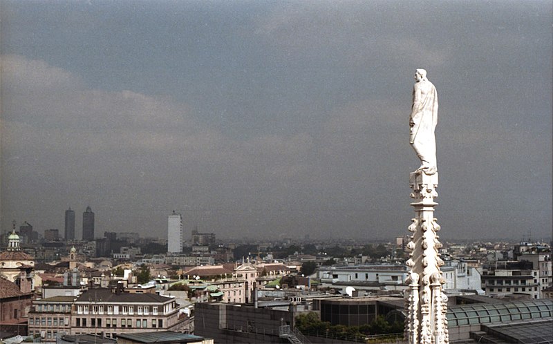 File:View of Milano from the Duomo.jpg