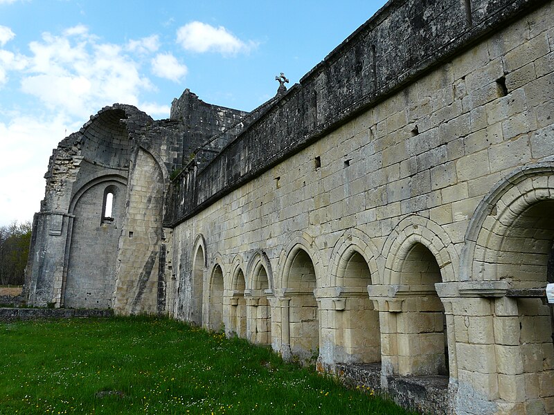 File:Villars abbaye Boschaud (25).JPG