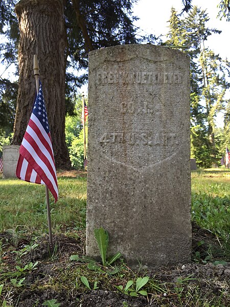 File:Washington Soldiers Home Cemetery — Row C — IMG43.JPG