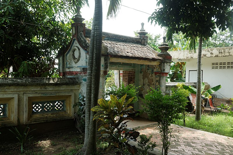 File:Wat Suwan Khiri gate.jpg