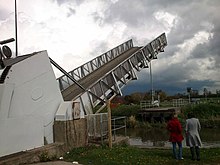 Grovehill (Weel) Bridge, Beverley Weel Bridge.jpg