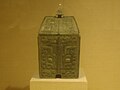 Wine container with cover, bronze, Shang Dynasty.JPG