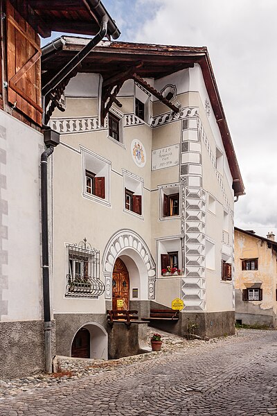 File:Woning in Scuol, Porta 15-09-2023. (actm.) 01.jpg