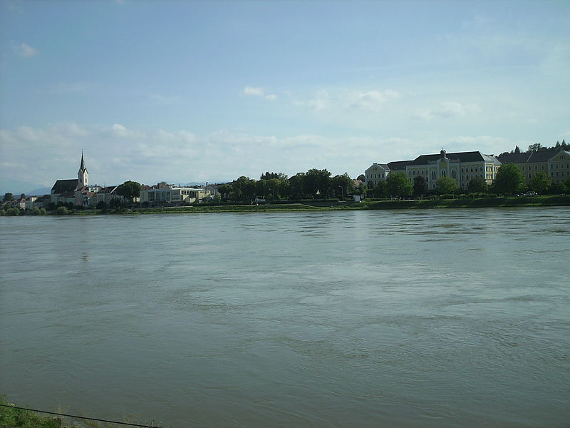 File:Ybbs a.d.Donau.JPG