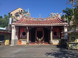 Front view of Lize Jian Guanghui Palace.jpg