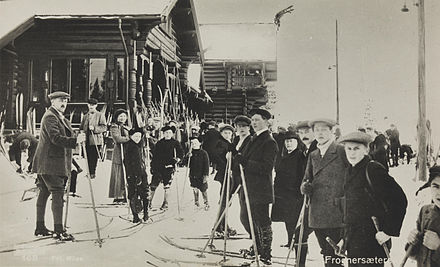Pre-1940 ski gear in Oslo: bamboo poles, wooden skis, and cable bindings.