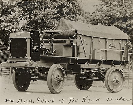 Nash Quad 2‑ton ammunitions truck, 1918